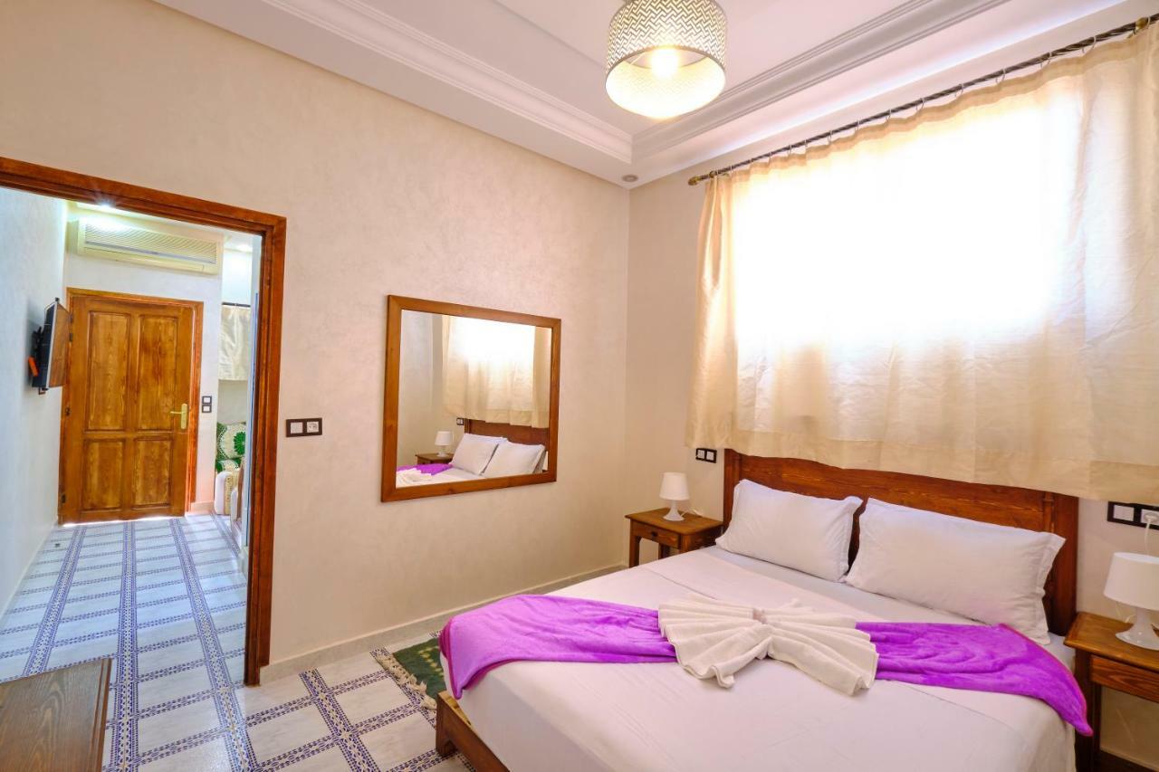 Hotel Central Palace Marrakesh Bagian luar foto